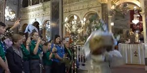 Ο «ιπτάμενος ιερέας» από την Χίο