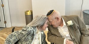 Ζευγάρι υπερήλικων παντρεύτηκε στο γηροκομείο που γνωρίστηκε