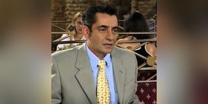 Ο Αντώνης Καφετζόπουλος στον ρόλο του «Ακάλυπτου»