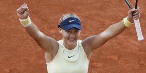 Η 17χρονη Μίρα Αντρέεβα στο Ρολάν Γκαρός