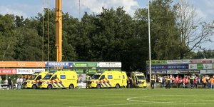  Ασθενοφόρα σε γήπεδο