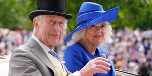 Ο βασιλιάς Κάρολος με την βασίλισσα Καμίλα στο Royal Ascot 