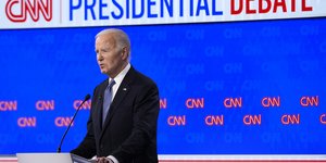 Ο Τζο Μπάιντεν στο ντιμπέιτ