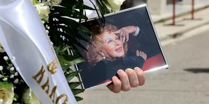 Σε κλίμα συγκίνησης το τελευταίο «αντίο» στη Δέσποινα Στυλιανοπούλου