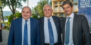 κ. Δημήτρης Παναγούλιας, Μέλος ΔΣ Ομίλου ΒΙΑΝΕΞ, κ. Κωνσταντίνος Παναγούλιας Αντιπρόεδρος Oμίλου ΒΙΑΝΕΞ, κ. Δημήτρης Γιαννακόπουλος, Πρόεδρος Δ.Σ. και Διευθύνων Σύμβουλος του Ομίλου ΒΙΑΝΕΞ