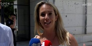 Οι τηλεοπτικές κάμερες κατέγραψαν την πρώτη αντίδραση της Έλενας Αθανασοπούλου μετά την αθώωση του Κώστα Κωστόπουλου