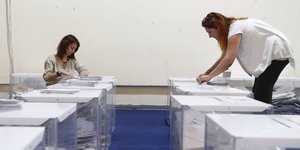 Κέντρο διαλογής επιστολικής ψήφου για τις Ευρωεκλογές 2024
