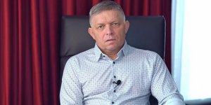 Ρόμπερτ Φίτσο: Πρώτη εμφάνιση μετά την απόπειρα δολοφονίας του