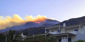 Φωτιά στη Σέριφο