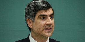 Ο εκπρόσωπος Τύπου του ΠΑΣΟΚ Θανάσης Γλαβίνας