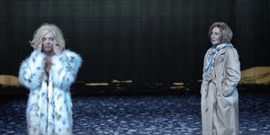 γυναικα με γουνα γυναικα με παλτο