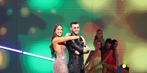 Στάθης και Μαλού ερμήνευσαν το «Εσένα θέλω μόνο» (Cuba) στο J2US