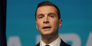 O πρόεδρος της ακροδεξιάς Εθνικής Συσπείρωσης στη Γαλλία, Ζορντάν Μπαρντελά