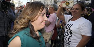 Τζούλιαν Ασάνζ, σύζυγος 