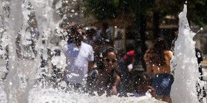 Ισχυροί άνεμοι και νέα άνοδος της θερμοκρασίας
