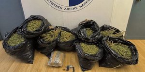 Συνελήφθησαν τρία άτομα στον Άλιμο για παραγωγή και εμπορία κάνναβης 