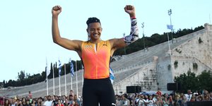Ο «ιπτάμενος» Εμμανουήλ Καραλής κυριάρχησε στο Fly Athens