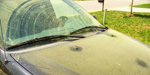 Κίτρινη σκόνη αυτοκίνητο