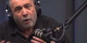 Ο Λάκης Λαζόπουλος