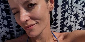 Η Λίλι Άλεν κάνει διακοπές στην Ελλάδα