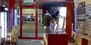 Aπόπειρα κλοπής σε κατάστημα στο Λονδίνo