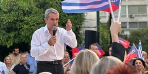 Ομιλία του Ανδρέα Λοβέρδου στην Παλαιά Βουλή