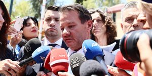 Η συγγνώμη του Απόστολου Λύτρα για τον ξυλοδαρμό της συζύγου του 