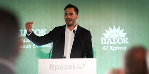 Ο Μανώλης Χριστοδουλάκης σε ομιλία του 