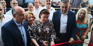 Μενδώνη-Τρίκαλα: Εγκαινιάστηκε από την υπουργό Πολιτισμού το Μουσείο Τσιτσάνη και το Δίδυμο Οθωμανικό Λουτρό