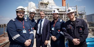 Ο Μητσοτάκης στις φρεγάτες Belh@rra