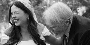 Ο Κλιντ Ίστγουντ πάντρεψε την 27χρονη κόρη του στο ράντσο τους στην Καλιφόρνια