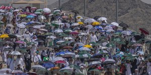 Αυξάνεται ο τραγικός απολογισμός στη Μέκκα: Πάνω από 900 οι νεκροί λόγω καύσωνα -Έως 51,8 βαθμούς Κελσίου