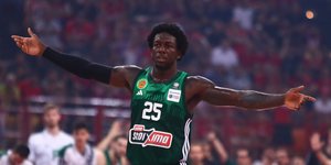 Ο Κέντρικ Ναν