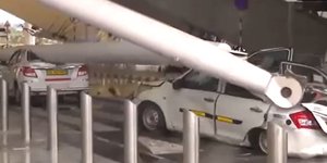 Νέο Δελχί: Κατέρρευσε οροφή στο διεθνές αεροδρόμιο εξαιτίας της κακοκαιρίας 