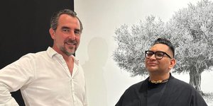 Ο Νικόλαος Γλύξμπουργκ εγκαινίασε την έκθεση φωτογραφίας του στη Νέα Υόρκη