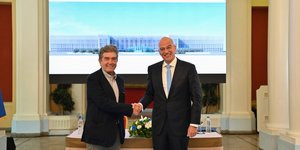 Ο Νίκος Δένδιας με τον Κωνσταντίνο Βαρώτσο