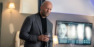 Novacinema: Συναρπαστικός Ιούλιος με τις μεγάλες πρεμιέρες «Operation Fortune: Ruse de Guerre» & «Golda» και τις νέες σειρές «Insomnia» & «Entitled»!