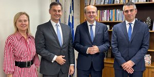 Υπ. Εθνικής Οικονομίας και Οικονομικών: Τελετή παράδοσης-παραλαβής -Ανέλαβε υφυπουργός ο Χρίστος Δήμας