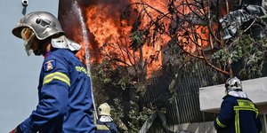 Μαχη με τις φλόγες