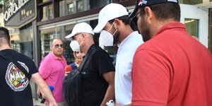 Φωτιά στην Ύδρα: Προθεσμία για να απολογηθούν την Τετάρτη έλαβαν οι 13 επιβαίνοντες της θαλαμηγού