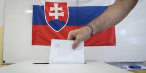 Ευρωεκλογές 2024-Σλοβακία: Το κόμμα του πρωθυπουργού Φίτσο χάνει από τους Φιλελεύθερους