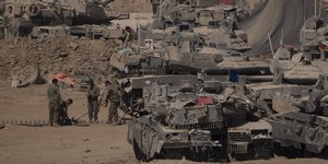 γαζα τανκ γκρεμισμενα