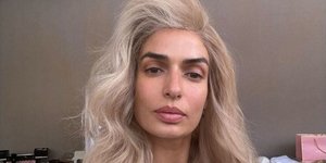 Η Τόνια Σωτηροπούλου ξανθιά