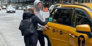 Τουρκάλα συγγραφέας και ο 16χρονος γιος της 