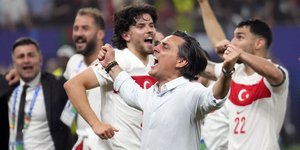 Μεγάλη πρόκριση της Τουρκίας στους «16» κόντρα στην Τσεχία