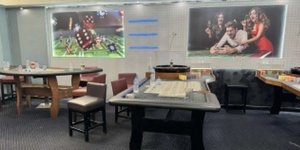 Αθήνα: 27 συλλήψεις για παράνομα τυχερά παιχνίδια -Τους έπιασαν στα «πράσα» σε παράνομη λέσχη