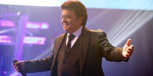 Ένα ατύχημα είχε ο Βασίλης Τερλέγκας στη διάρκεια ζωντανής εμφάνισής του