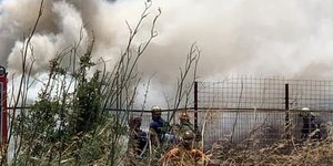 Φωτιά σε αποθηκευτικό χώρο ξυλείας στο Χαλάνδρι