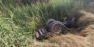 Το τρακτέρ που έπεσε στο χαντάκι