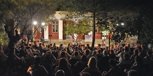 Κατάμεστος ο κήπος του Εϋναρδείου στην Αίγινα